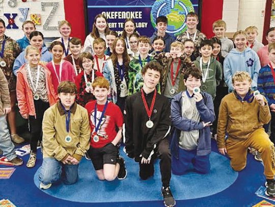 14 HES students place first at Tech Competition