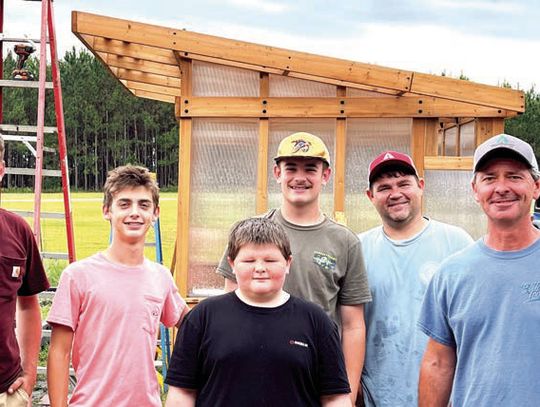 AgSouth grant and PCHS students build greenhouse for Midway Elementary