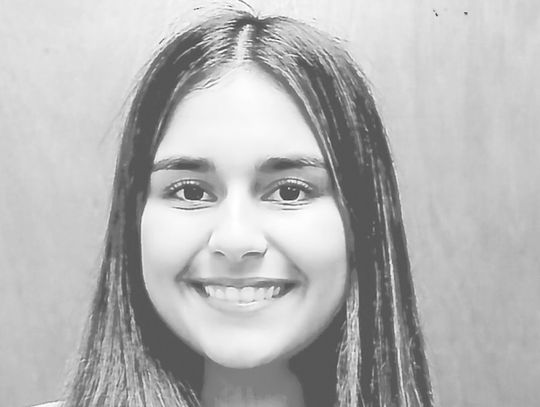 Alvarez wins Bennett Scholarship