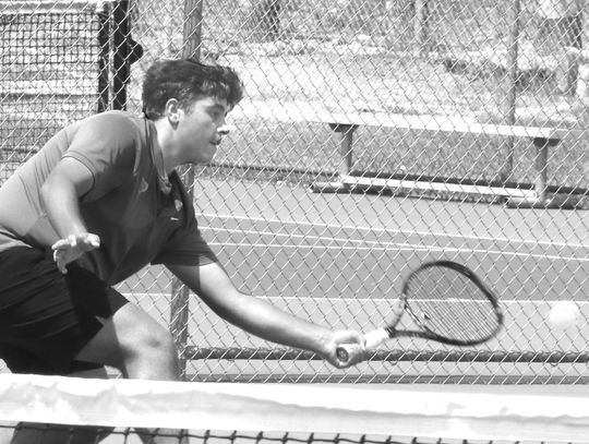 Bears are ‘King’ of AA tennis courts