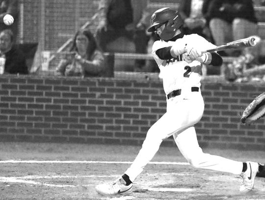 Bears finish off Round 2 series sweep of Pike County