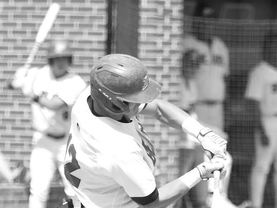 Bears’ pitchers toss one-hitter in Game 1 against Miller Grove