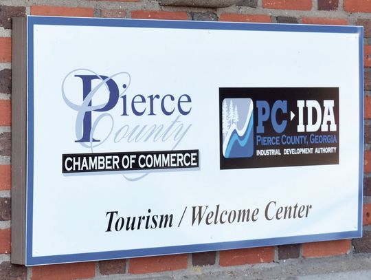 Chamber of Commerce board meeting reveals rift over promoting Ware County busineses