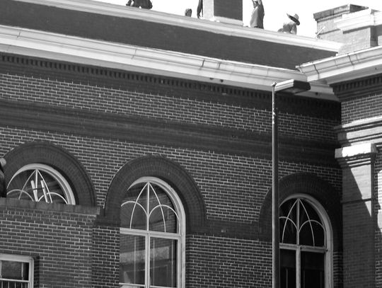 Courthouse gets new roof