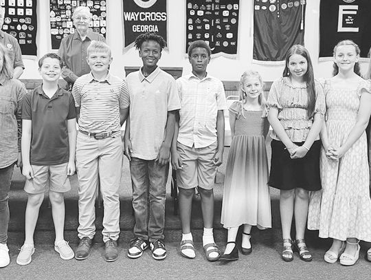 Exchange honors students for citizenship