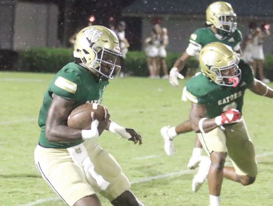 Gators blank Wayne County on Senior Night