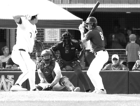 Gators clinch Walnut Grove series with Game 3 win