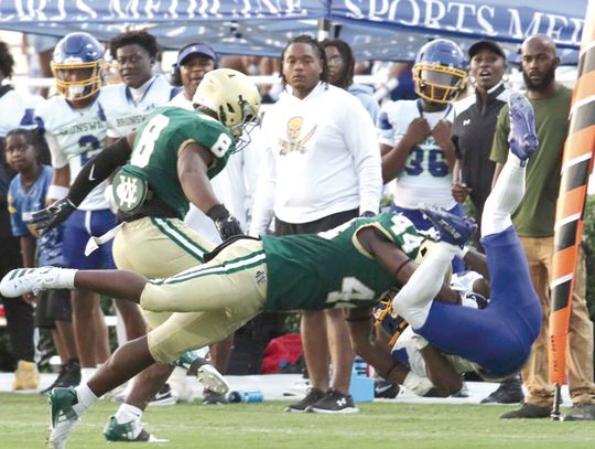 Gators survive defensive battle to beat Brunswick