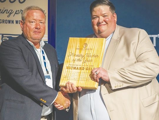 Gill named 2025 Georgia Forestry Teacher of the Year