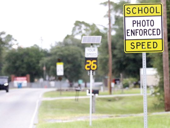 HES school zone reverting back to staggard flashing