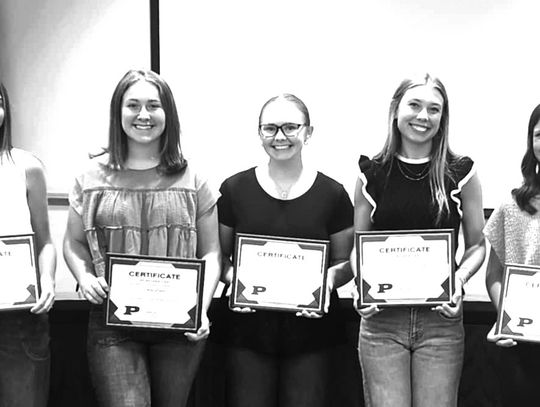 Lady Bears golf state champs recognized