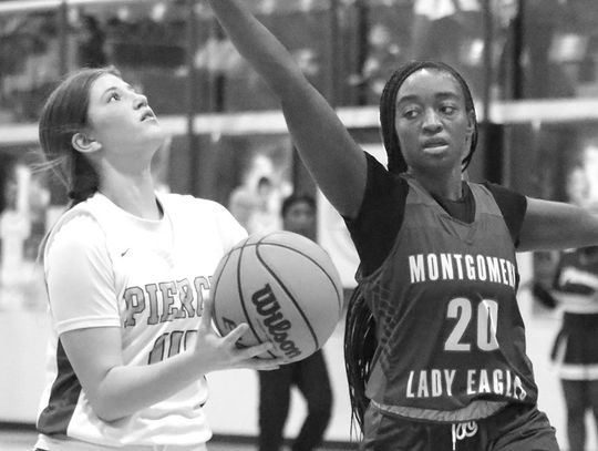 Lady Bears roll to 61-point win, Bears need OT