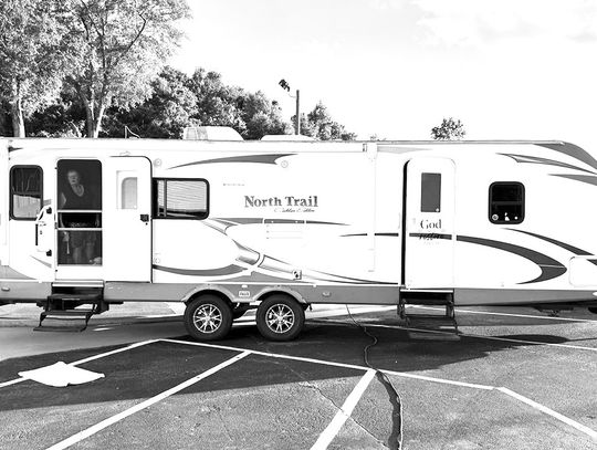 Lizella Baptist delivers donated campers to Brantley aid group