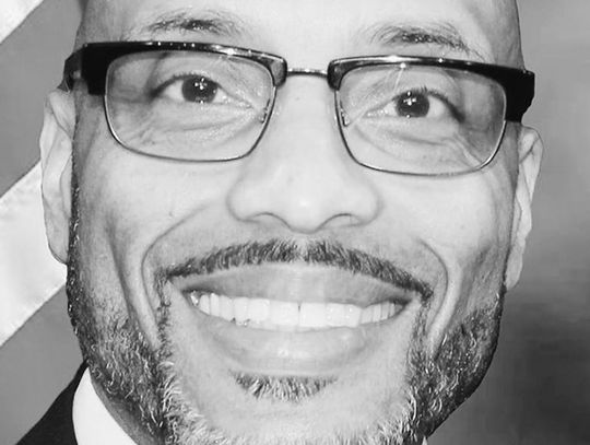 Mayor completes Harvard Public Leadership program