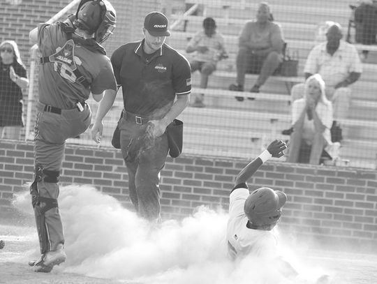 No. 2 Bears sweep Cook for region title