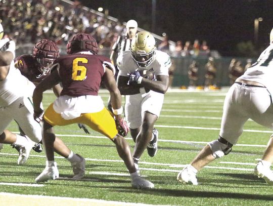 No. 5 injury-plagued Gators pound New Hampstead