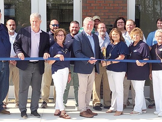 Officials cut ribbon for Athletic/Fine Arts facility