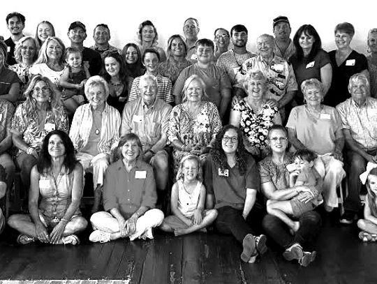 Peacock family descendants gather for family reunion