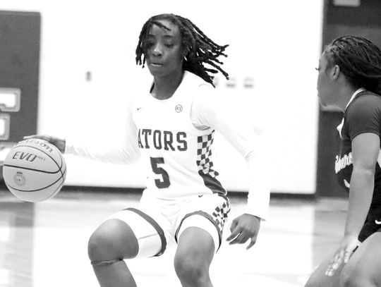 Pirates finish off two-game sweep of Ware