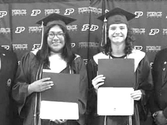Plata and McKinney receive Amvets scholarships