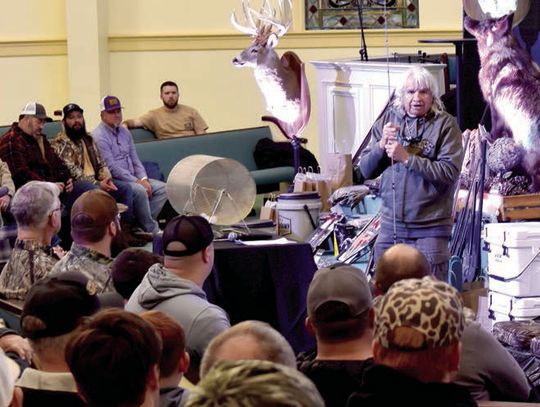 Pro angler Houston speaks at annual Venison Supper