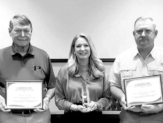 School board members get ‘exemplary’ honor