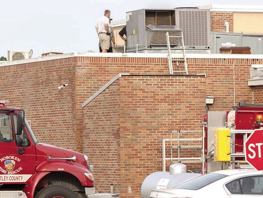 Smoking AC unit delays Honors Night