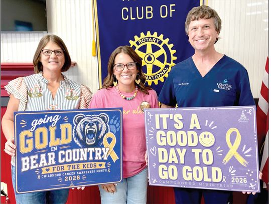 Tatum speaks to Rotary Club