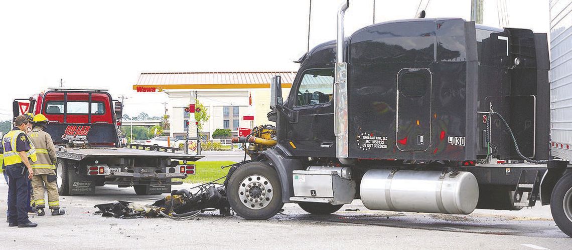 2-semi wreck slows U.S. 82/Memorial 2-semi wreck slows U.S. 82/Memorial