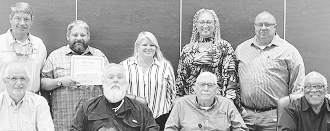 Ausburn gets Ware employee honor Ausburn gets Ware employee honor