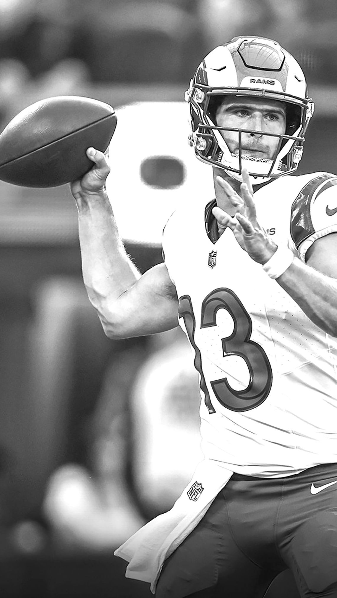Bennett lights up Chargers’ defense