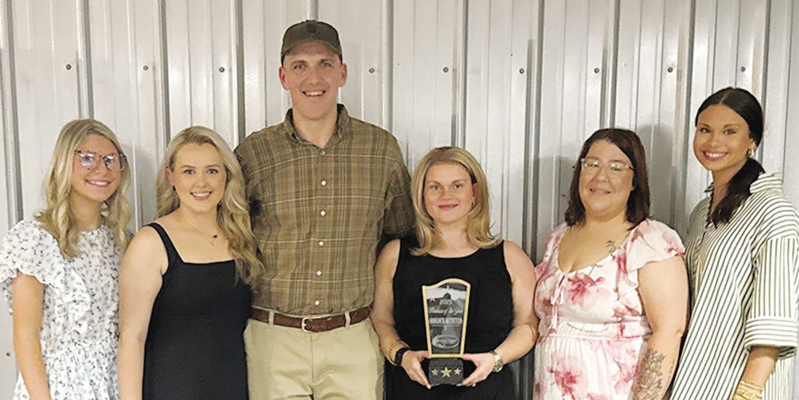 Chamber hands out awards Chamber hands out awards