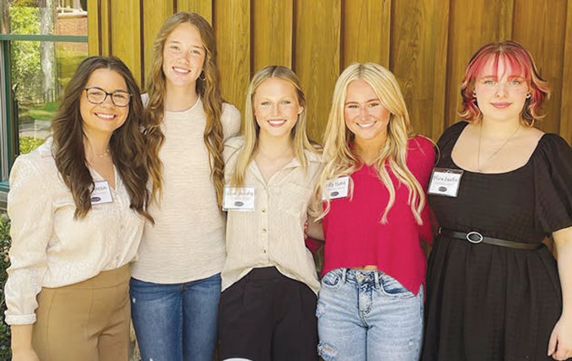 Chamber hosts lunch event