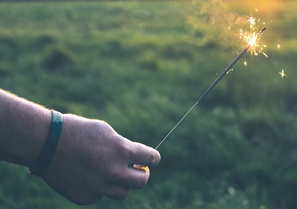 Don’t ignore dangers of sparklers Don’t ignore dangers of sparklers