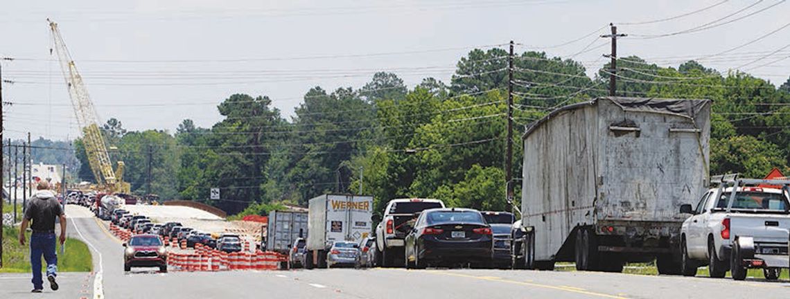 Dropped cement halts bridge traffic