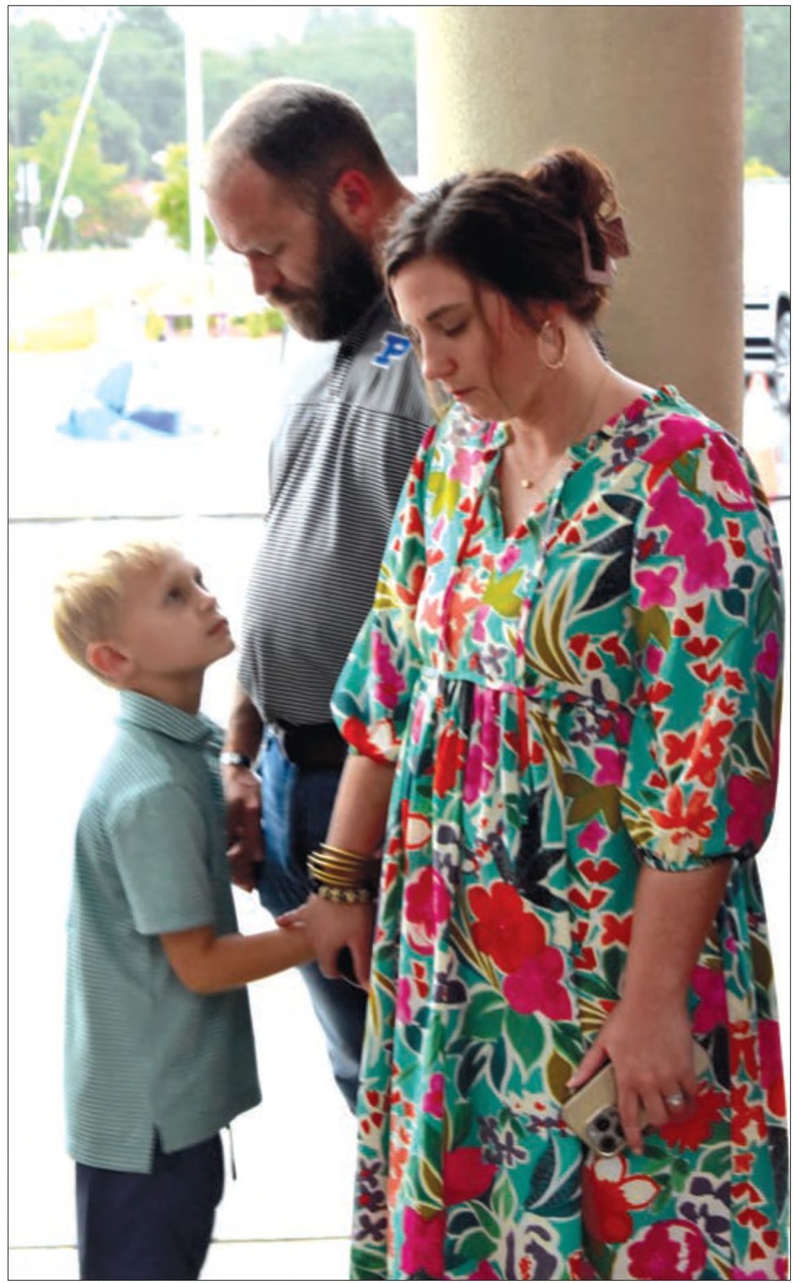 Faithful gather to pray at Blackshear Elementary
