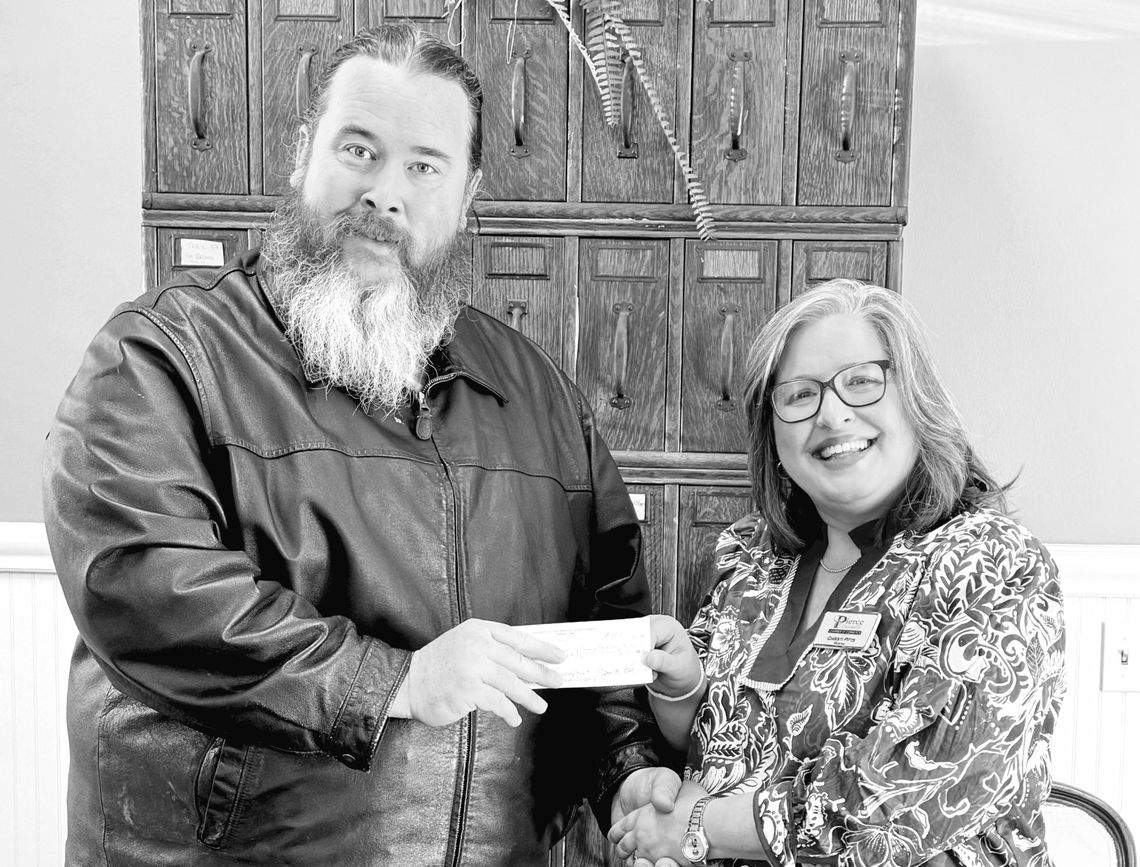 Friends of the Library donates to Legacy Leadership Friends of the Library donates to Legacy Leadership