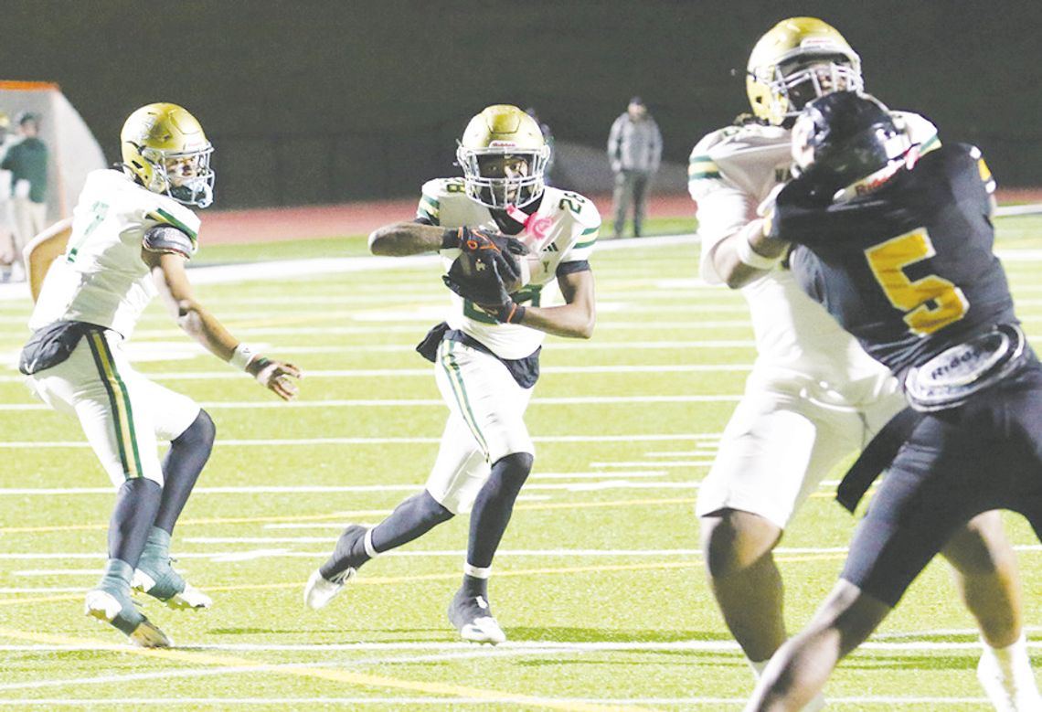 Gators run past region foe Evans Gators run past region foe Evans
