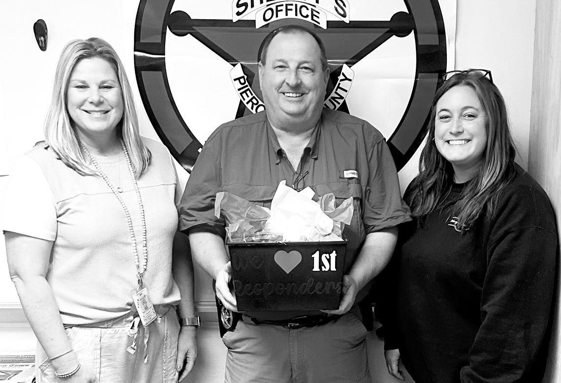 Jr. BETA students give gift to Pierce first responders Jr. BETA students give gift to Pierce first responders