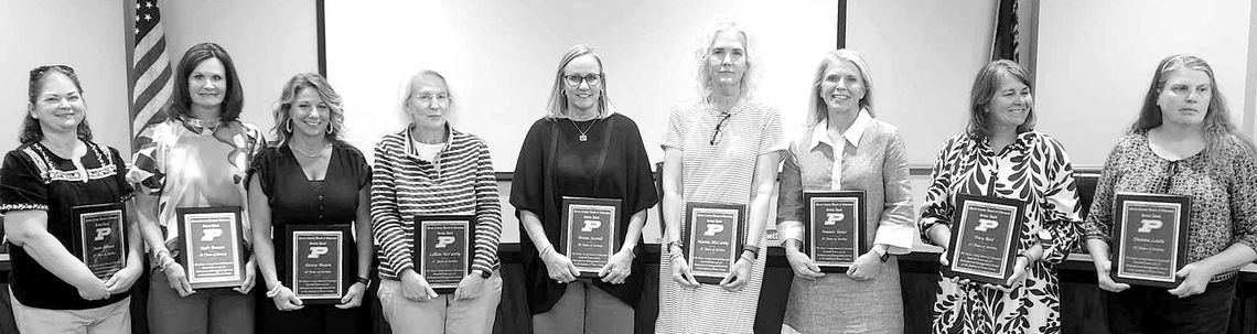 Middle school honors retirees