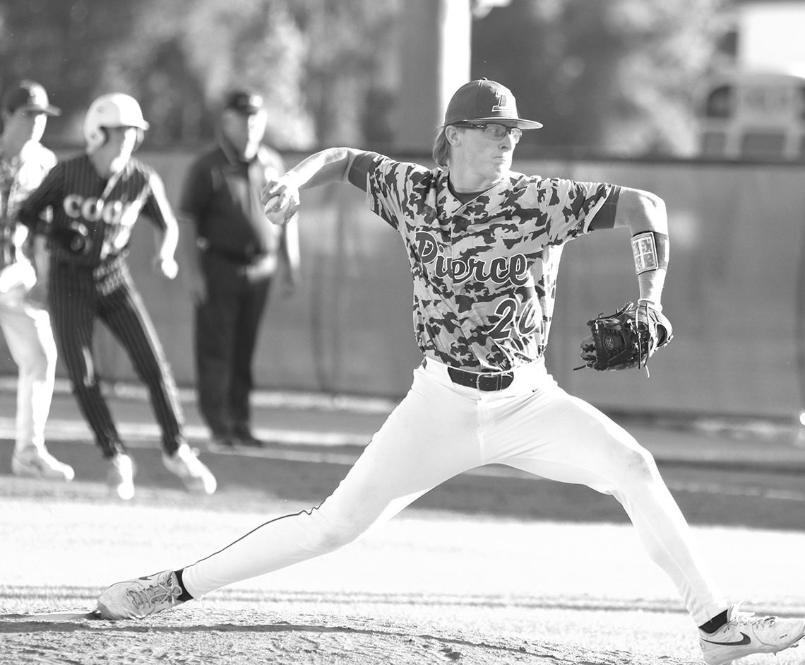 PCHS escapes with 4-3 victory in Game 3 over Hornets to advance