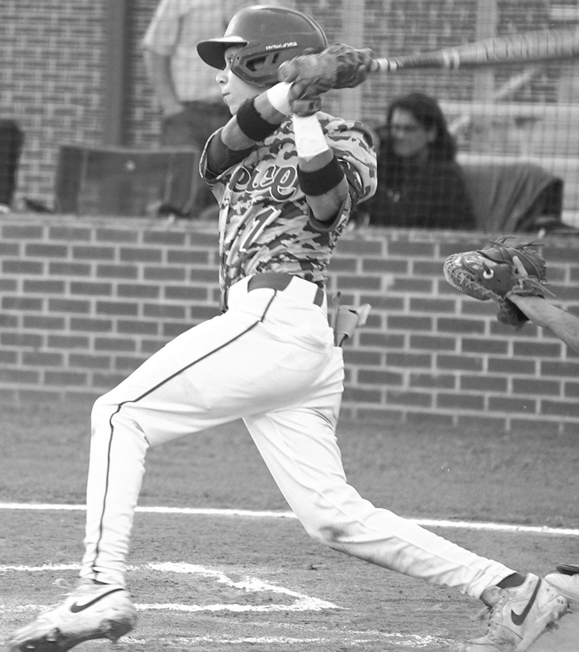 PCHS ‘squeezes’ out win on Arington bunt