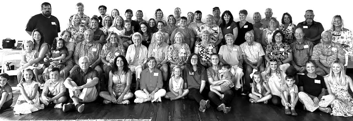 Peacock family descendants gather for family reunion