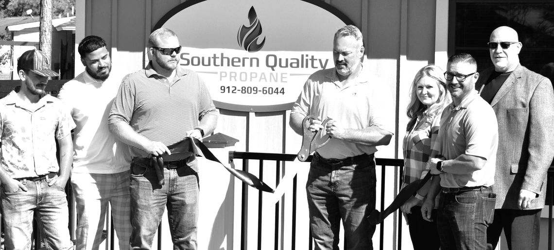 Southern Quality Propane cuts ribbon Southern Quality Propane cuts ribbon