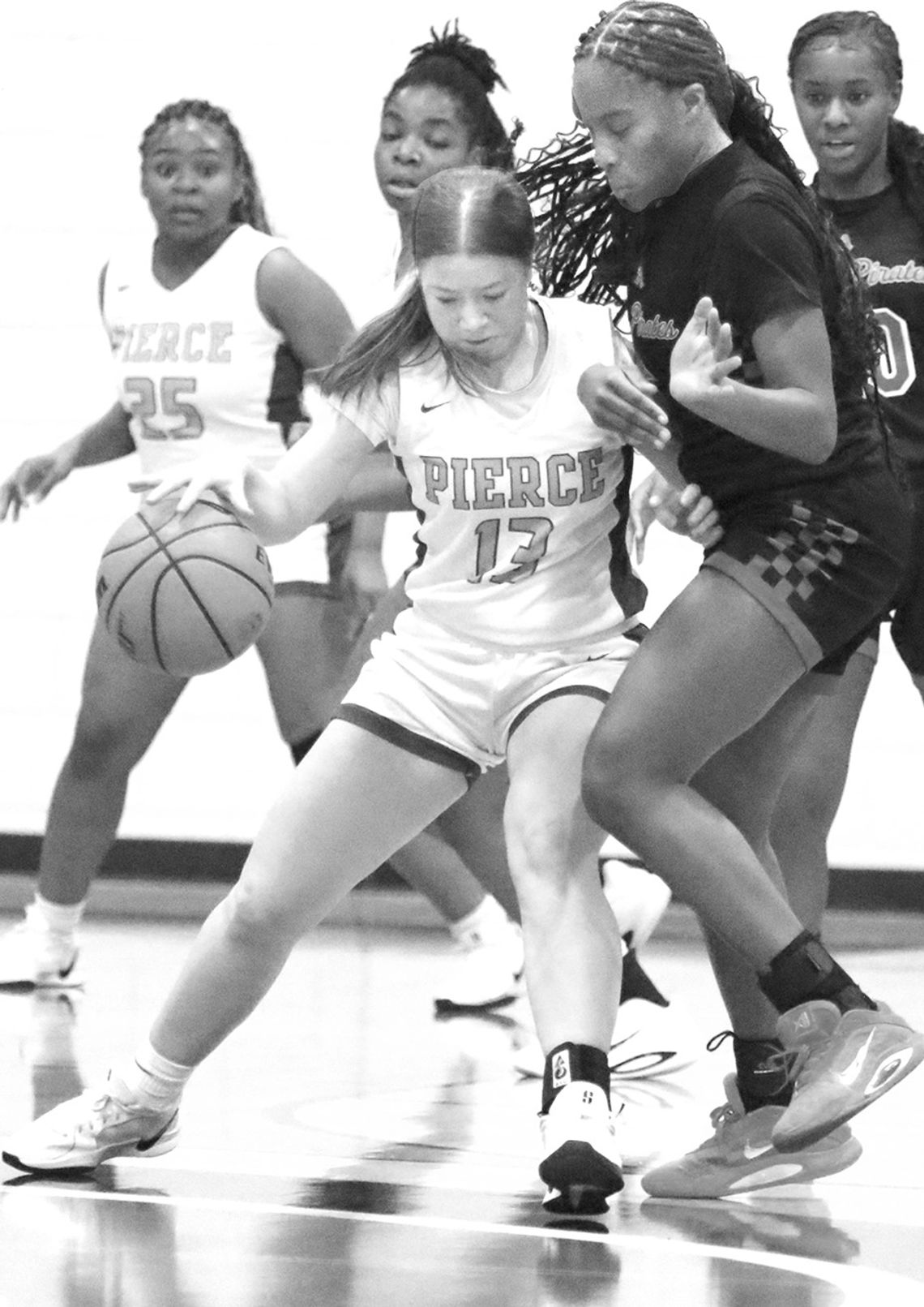 Tattnall County doubledips Pierce in region matchup Tattnall County doubledips Pierce in region matchup