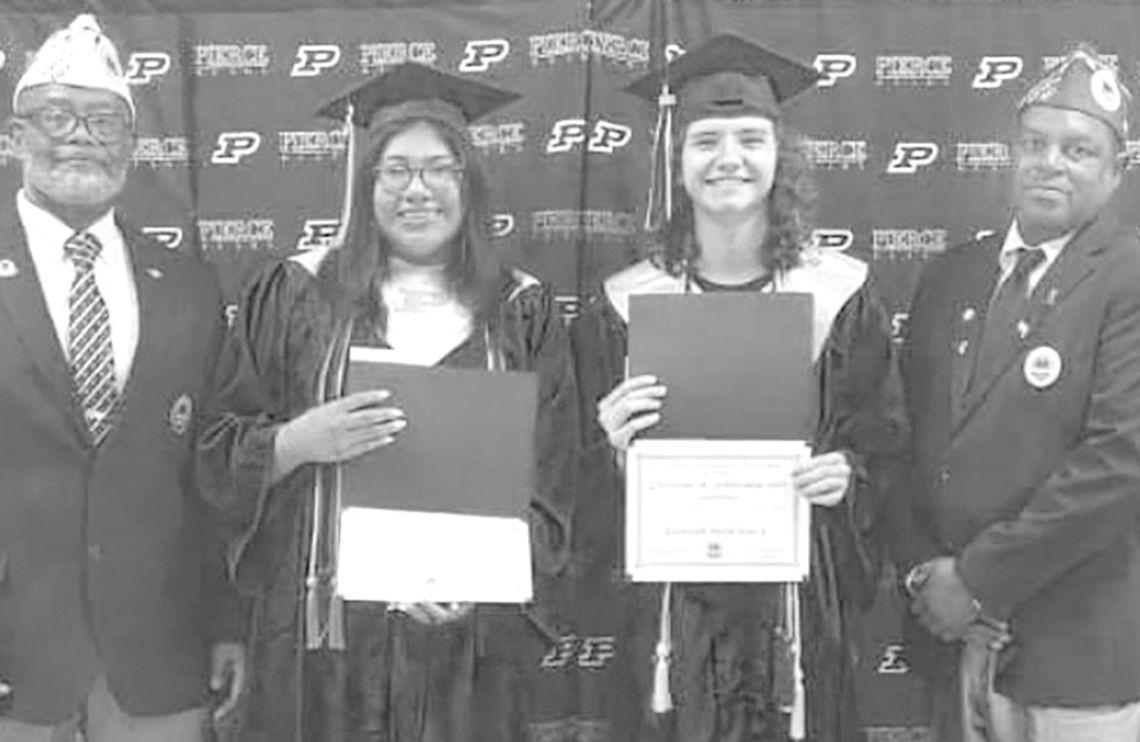 Two get Post 621 scholarships