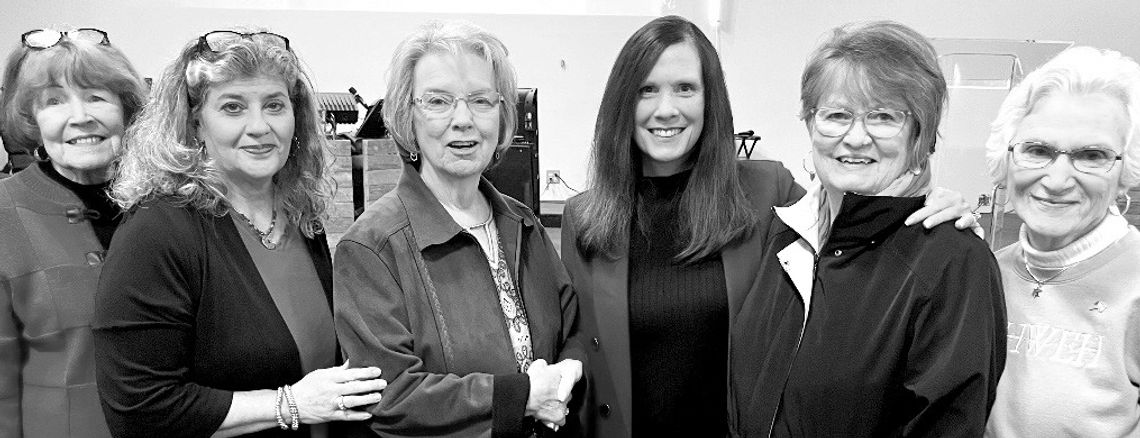 Williams speaks to Aglow with the message, ‘love your neighbor’ Williams speaks to Aglow with the message, ‘love your neighbor’