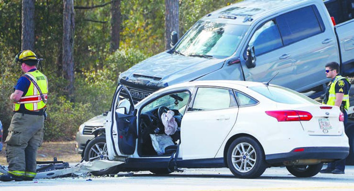 Wreck snarls S. Georgia Parkway