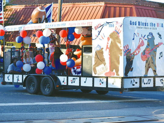 <p>The Junior Class of 2024 was awarded first place in the high school’s float contest.  The freshman class came in second, sophomores placed third and honorable mention went to the senior float.</p>