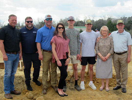 Weathersby family members include (l-r) Bengi Crosby, Jason Weathersby, James Weathersby, Brittany Weathersby, Dalton Weathersby, Easton Weathersby and June and Jerry Weathersby.